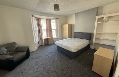Ashford Road, Mutley, PL4 7BN