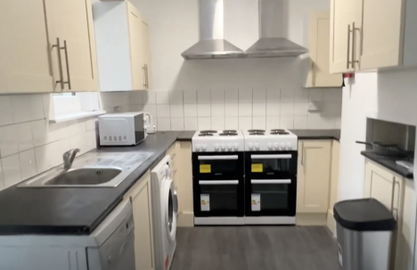 Carlton Terrace, Stonehouse, PL1 5EA