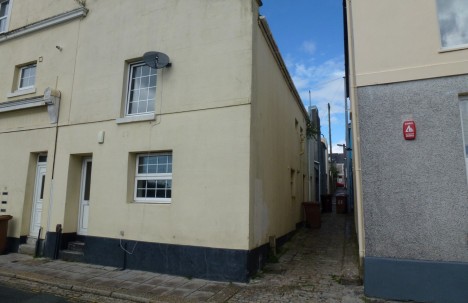 Abingdon Road , Greenbank, PL4 8LZ