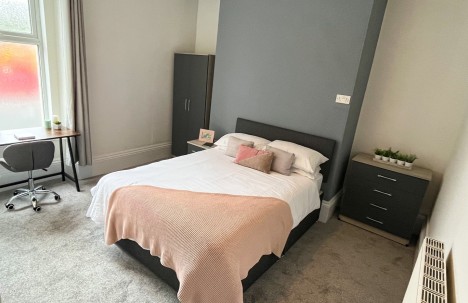 23 Ford Park , Mutley, PL4 6RB