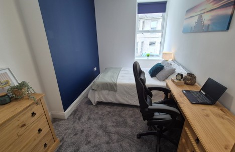 18 Prince Maurice Road , Mutley, PL4 7LJ