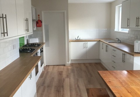 27 Lisson grove , Mutley, PL4 7DL - From £125.00 PPPW inc. bills